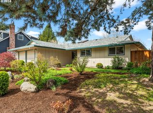 14075 SW Rochester Dr, Beaverton, OR 97008