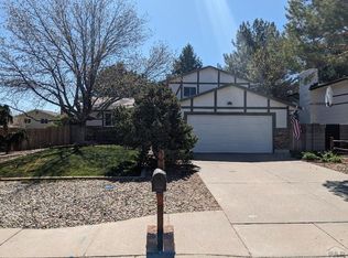 8 Ravens Ct, Pueblo, CO 81005