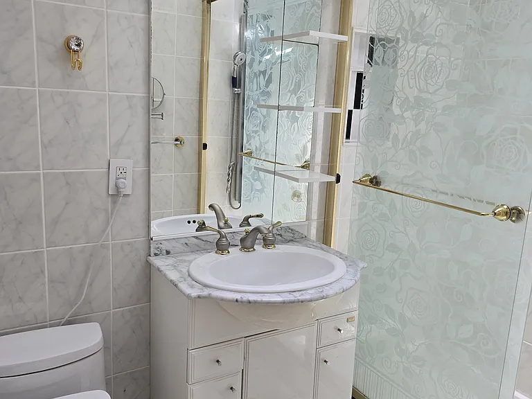 9321 Bentridge Ave — Photo 36