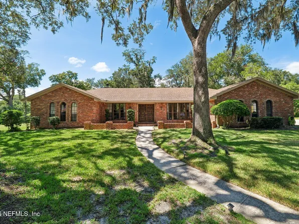 4134 WHISPERING OAKS Drive E, Jacksonville, FL 32277