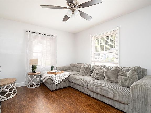 5th image of 1632 Bluff Ave