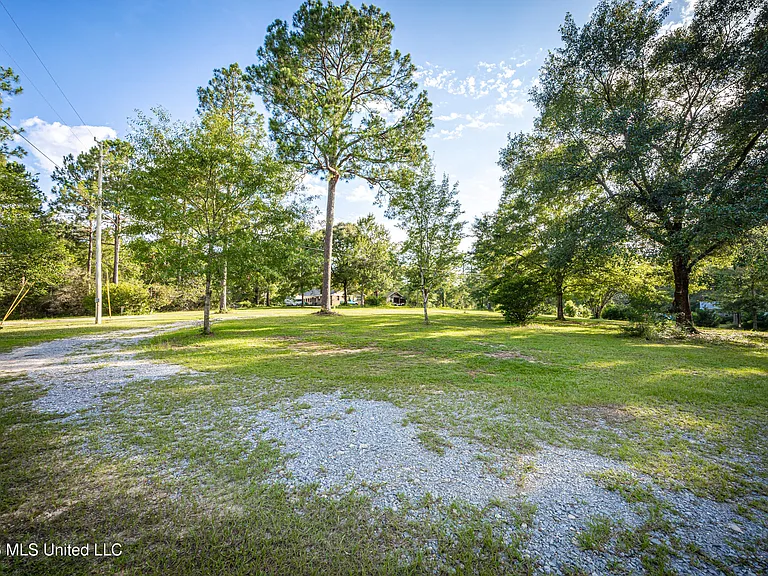 20608 Scarborough Rd — Photo 65