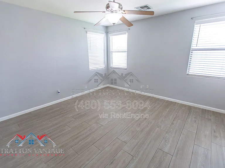 3068 E Ravenswood Dr — Photo 16