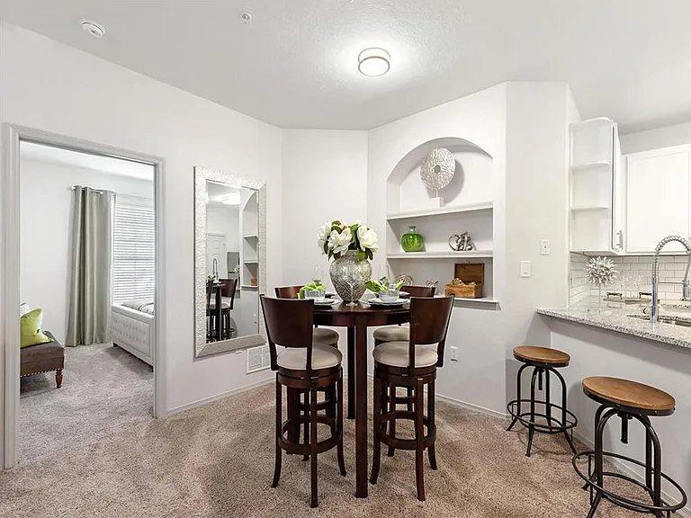 1131 Courtney Trace Dr — Photo 20
