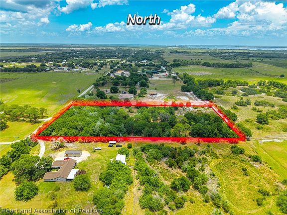 4th image of 176 Park Land Dr