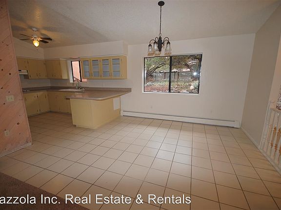 5th image of 65 Manana Dr