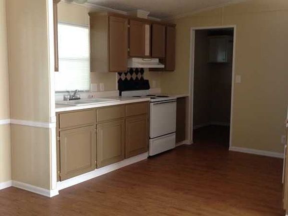 2nd image of 119 Areca Dr