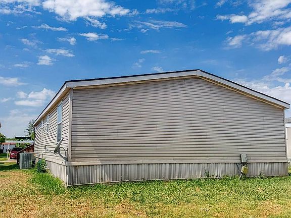 4th image of 11024 Peninsula Ln