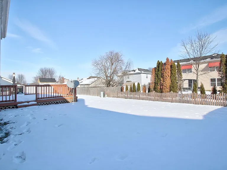 1504 Pheasant Landing Dr — Photo 19