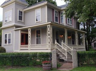 21 Park St, Newport, RI 02840