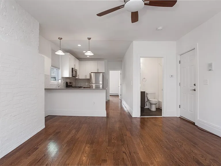 76 Bowers St #3 — Photo 5