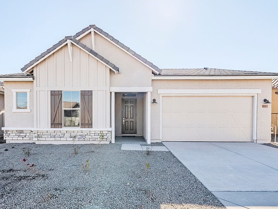 Elevation Modern Farmhouse