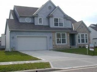 8623 Robbins Loop Dr, Reynoldsburg, OH 43068