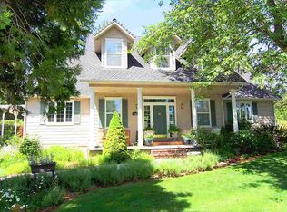 104 Lone Pine Dr, Mount Shasta, CA