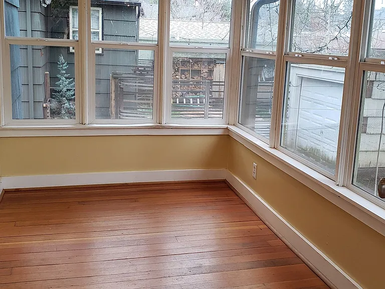 4832 SE Harrison St — Photo 10