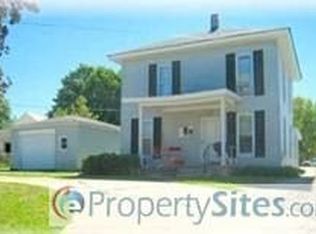 116 Maple St NE, Rockford, MI 49341