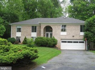 7012 Duncraig Ct, Mc Lean, VA 22101