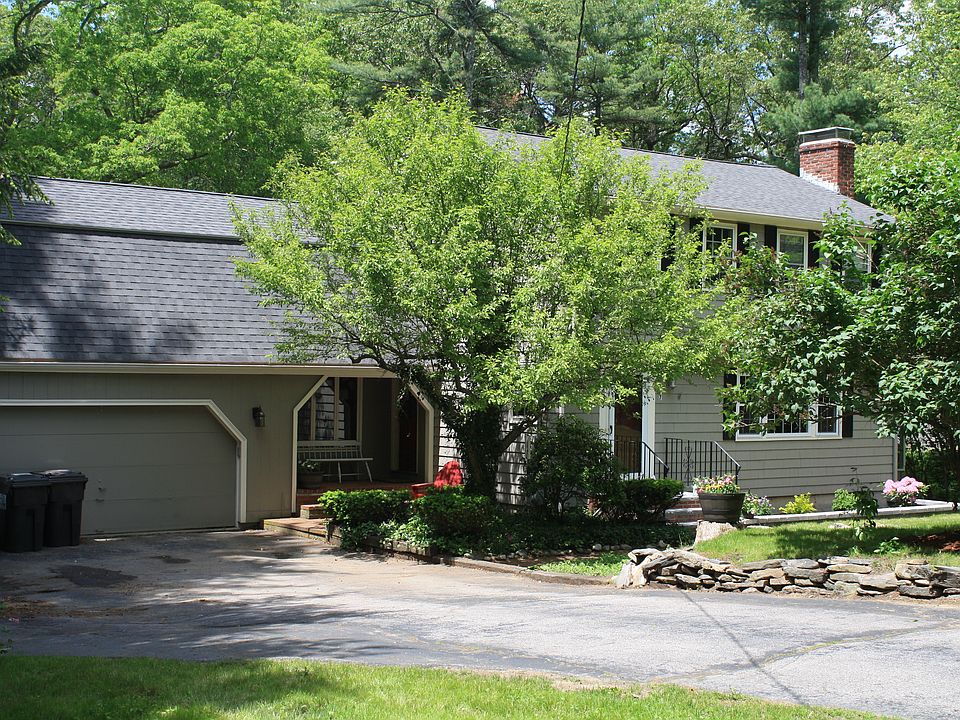 1st image of 7 Fleetwood Dr