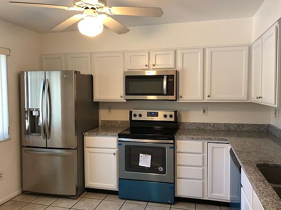3rd image of 9352 Hunters Creek Dr