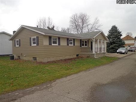 1st image of 624 10th Dr NW