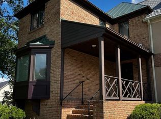 218 E Marshall St, Middleburg, VA 20117