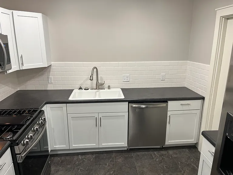 508 Howard Rd — Photo 9