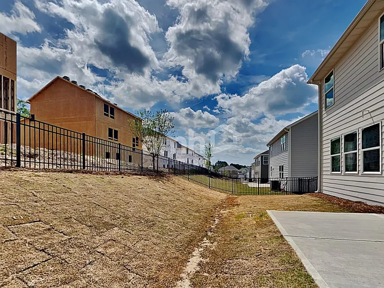 1344 Soapstone Rd — Photo 34