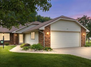 1127 Lakewood Hills Dr, Warsaw, IN