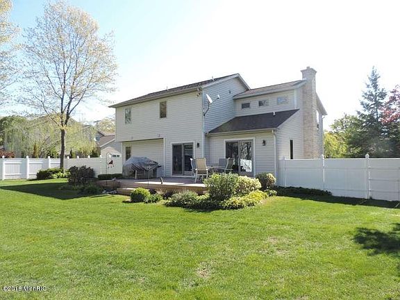 2nd image of 3629 Courtland Dr