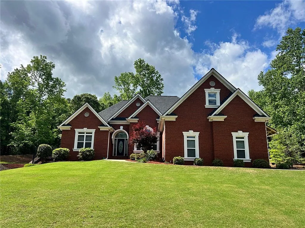 4 bed, 3.0 bath, 2985 sqft, $3,000 — Photo 1