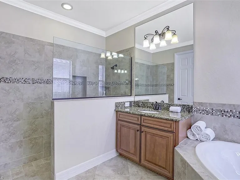 9530 Piacere Way — Photo 22