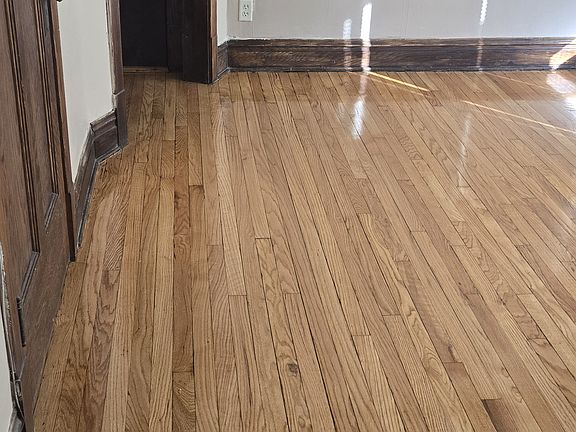3rd image of 5304 W Hirsch St Floor 2