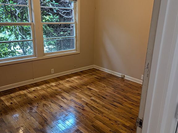 5th image of 4310 SW Taylors Ferry Rd APT 1