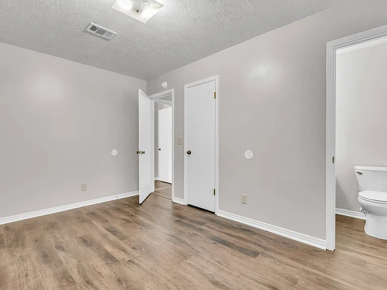 369 Concourse Rd — Photo 8