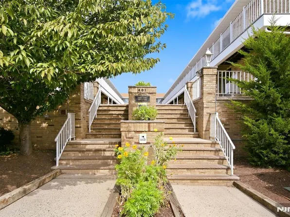 481 Walker Street #1I, Fairview, NJ 07022