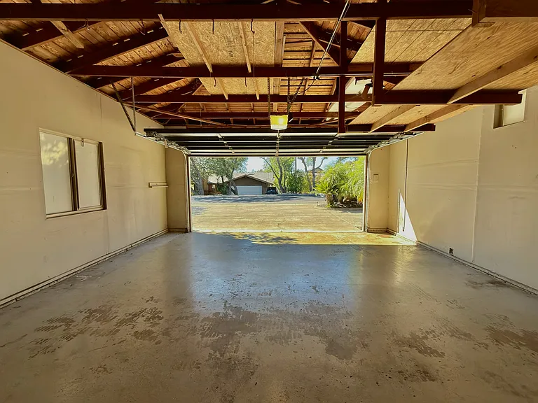 7800 Sierra Dr — Photo 41