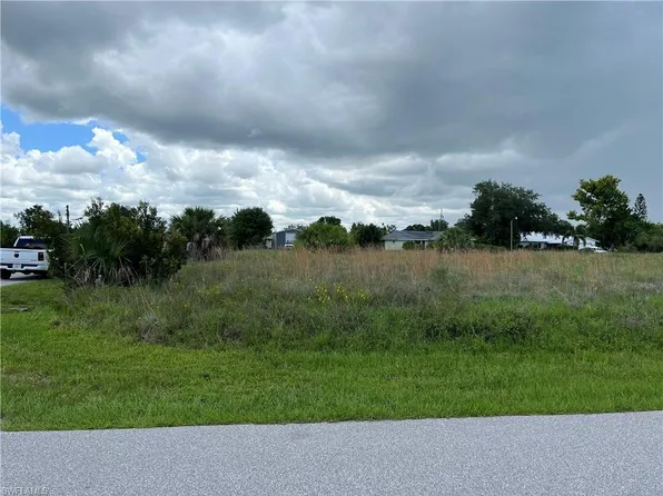 2960 Seafarer DR, PUNTA GORDA, FL 33983