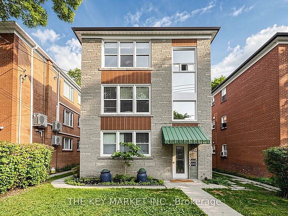 2nd image of 209 Saint Clements Ave