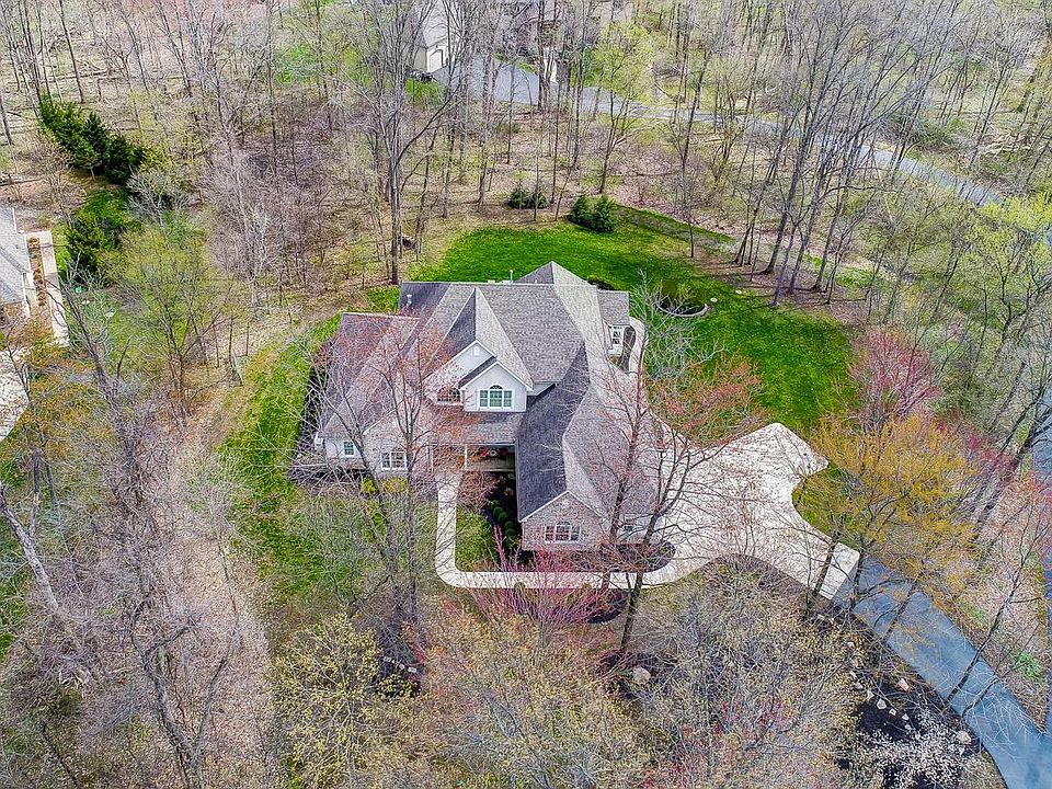 1st image of 2412 Sweet Clover Ln