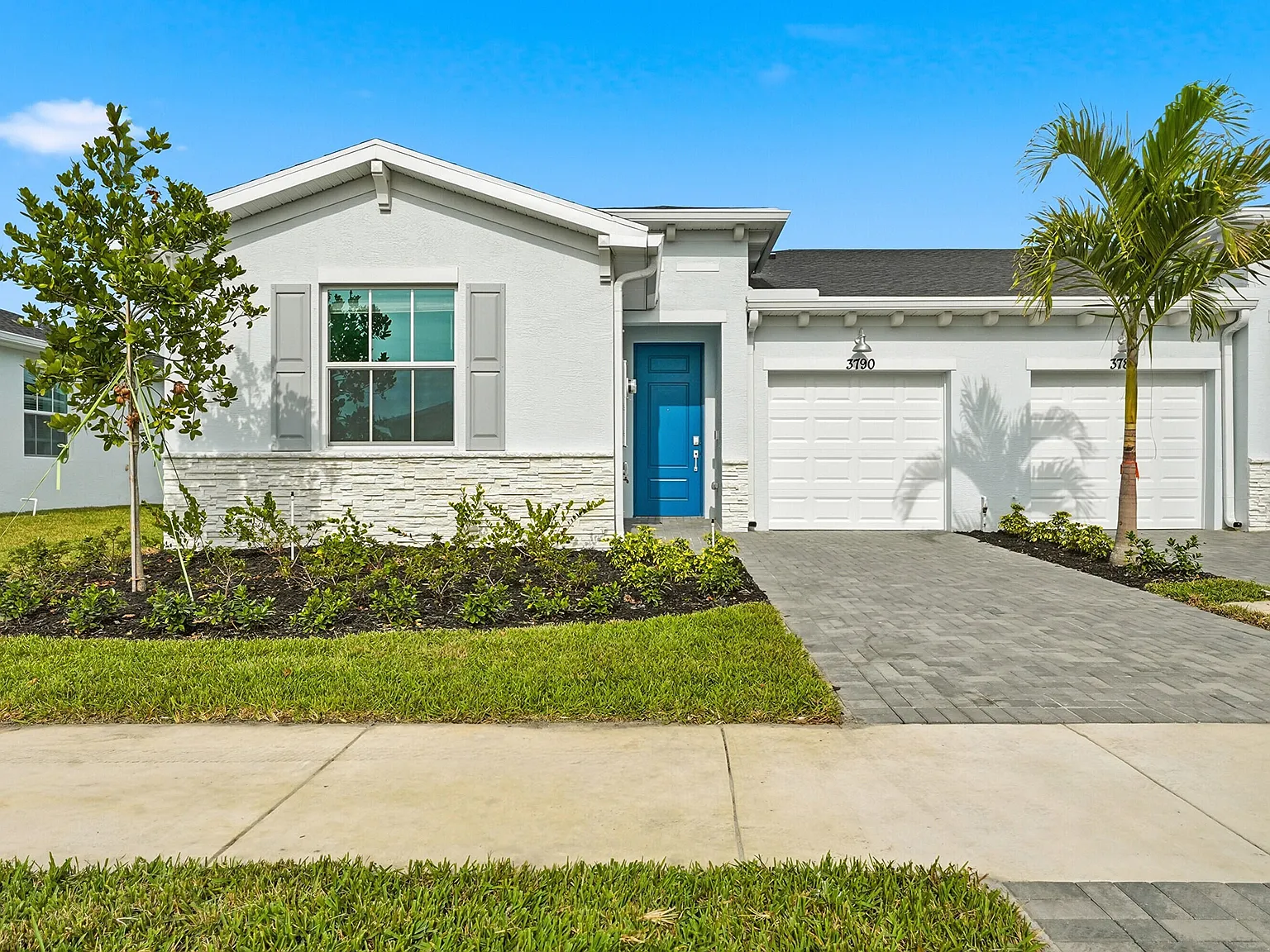 3 bed, 2.0 bath, 1436 sqft, $2,200 — Photo 1