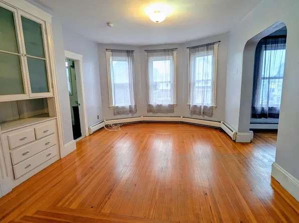 92 Medford St #3, Medford, MA 02155