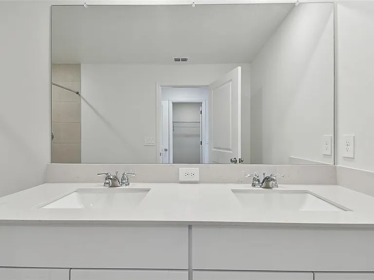 2665 Buttercup Lucine Ln — Photo 36
