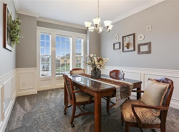 4th image of 13150 Woodridge St