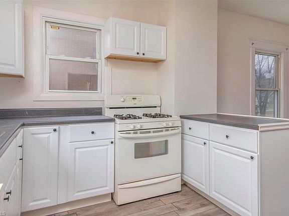 4th image of 4316 Helena Ave