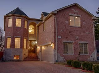 7067 Church St, Morton Grove, IL