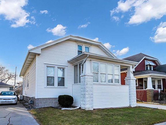 3rd image of 733 West Lawn AVENUE