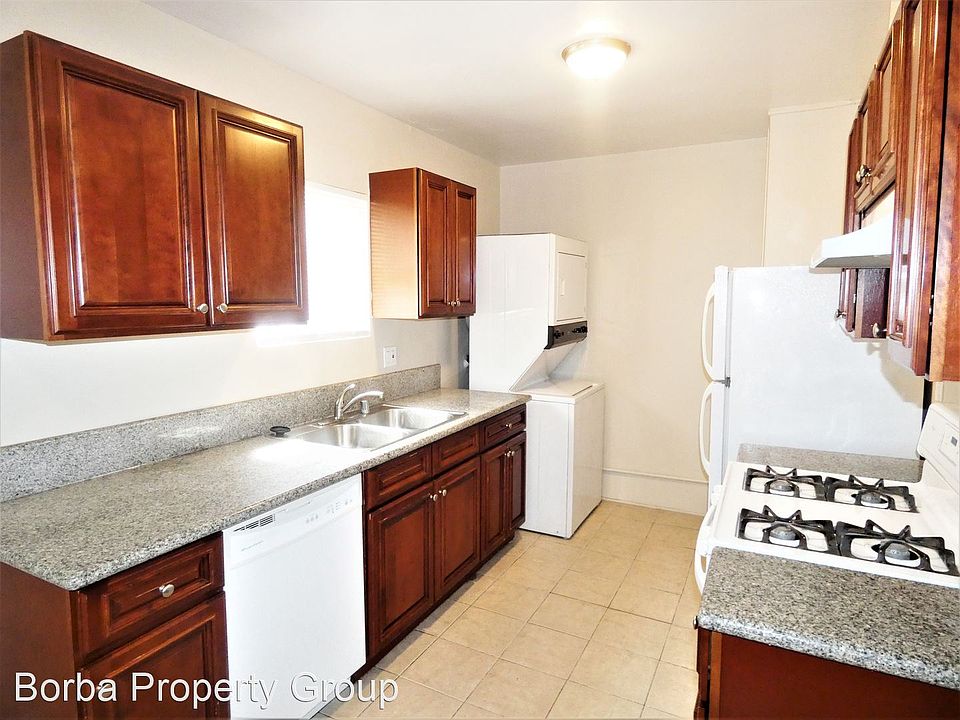 1st image of 1432 Plaza Del Amo #3