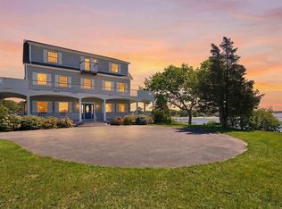 12 Groveland Street, Buzzards Bay, MA 02532