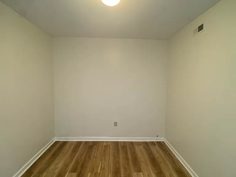 202 E Belden Ave #8 — Photo 8