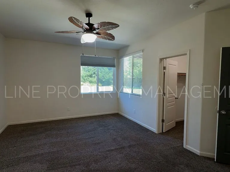 2919 S Tipton St — Photo 18